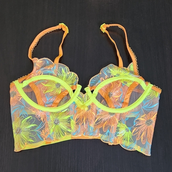 New!For Love and Lemons Waterlily Embroidered Bustier with Matching Belt & Thong - Picture 6 of 15